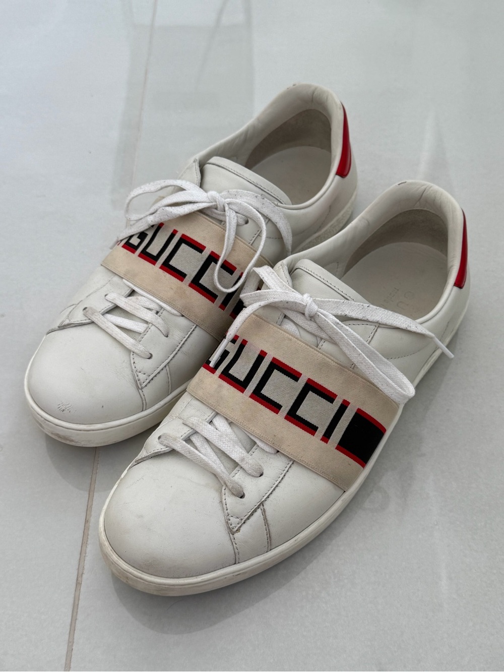 Gucci White Leather Sneakers with Red and Black Logo Strap